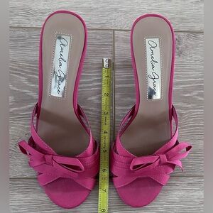 Amelia Grace Pink Women's Sandals, Size .5